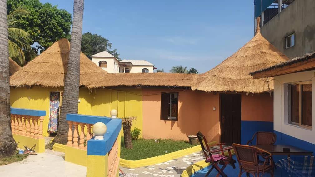 Easy Time Lodge Кололи Экстерьер фото